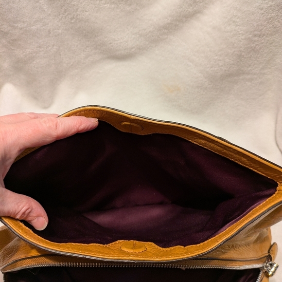 B. Makowsky Purse, Leather - Picture 7 of 13